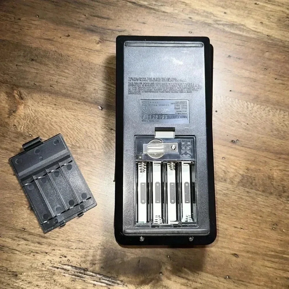 TEXAS INSTRUMENTS Ti85 Graphing Calculator in Black •WORKS!• Includes Cover! - Picture 13 of 16